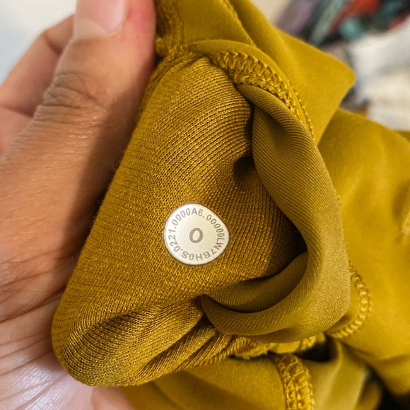 lululemon shorts - Picture 2 of 4